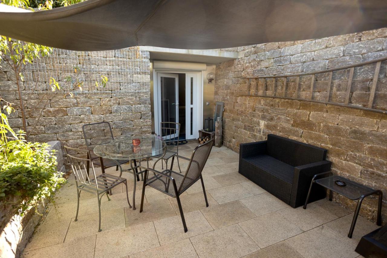 Ferienwohnung Burgblick Im Neuffener Tal Mit Sauna Und Wallbox Frickenhausen  エクステリア 写真