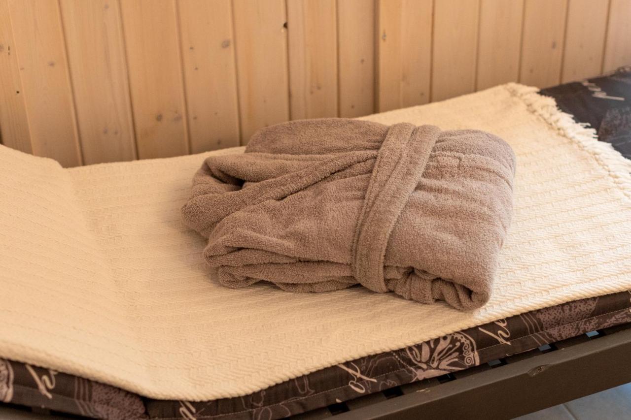 Ferienwohnung Burgblick Im Neuffener Tal Mit Sauna Und Wallbox Frickenhausen  エクステリア 写真
